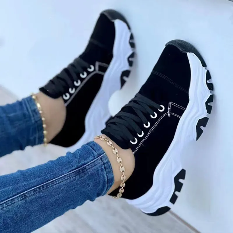 Breathable Lightweight Lace-up Sneakers