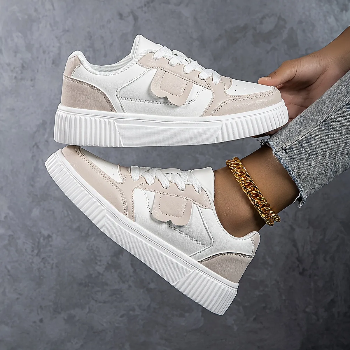 Women's Plus Size Ultra-Light Fashion Sneakers