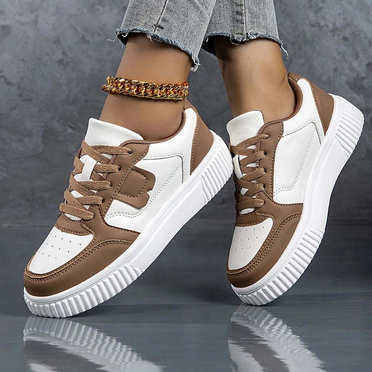 Women's Plus Size Ultra-Light Fashion Sneakers